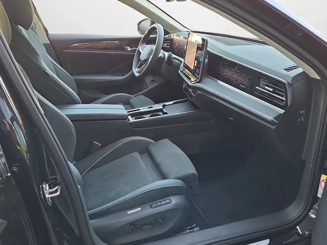 Volkswagen Passat Variant - Thumbnail 13