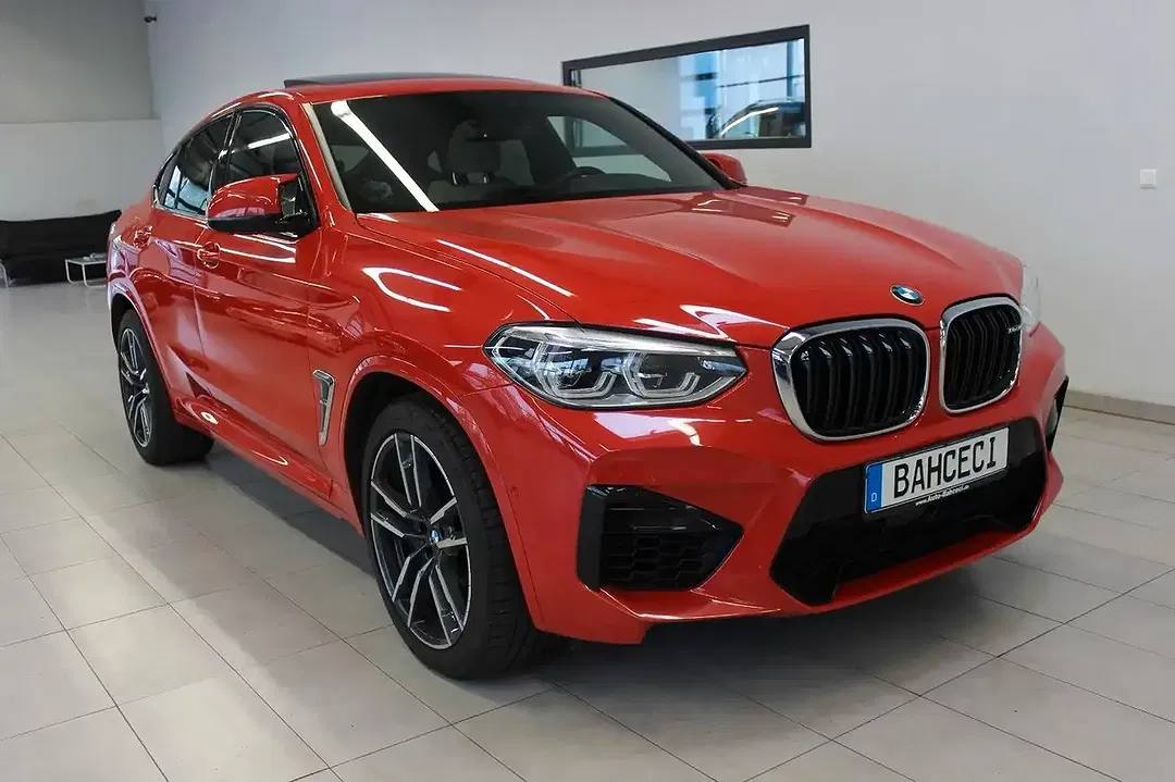BMW X4 M - Thumbnail 1