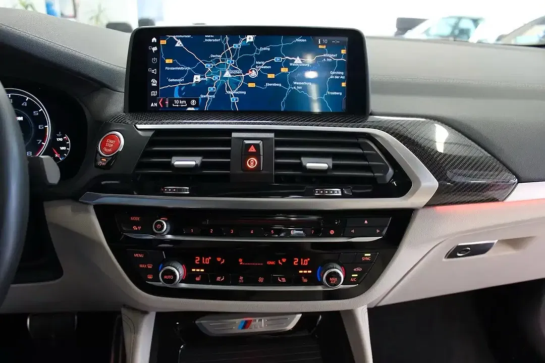 BMW X4 M - Thumbnail 15
