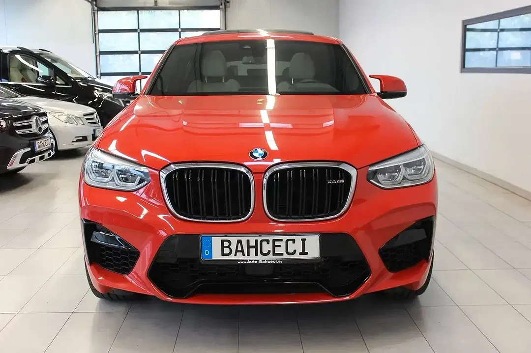 BMW X4 M - Thumbnail 3