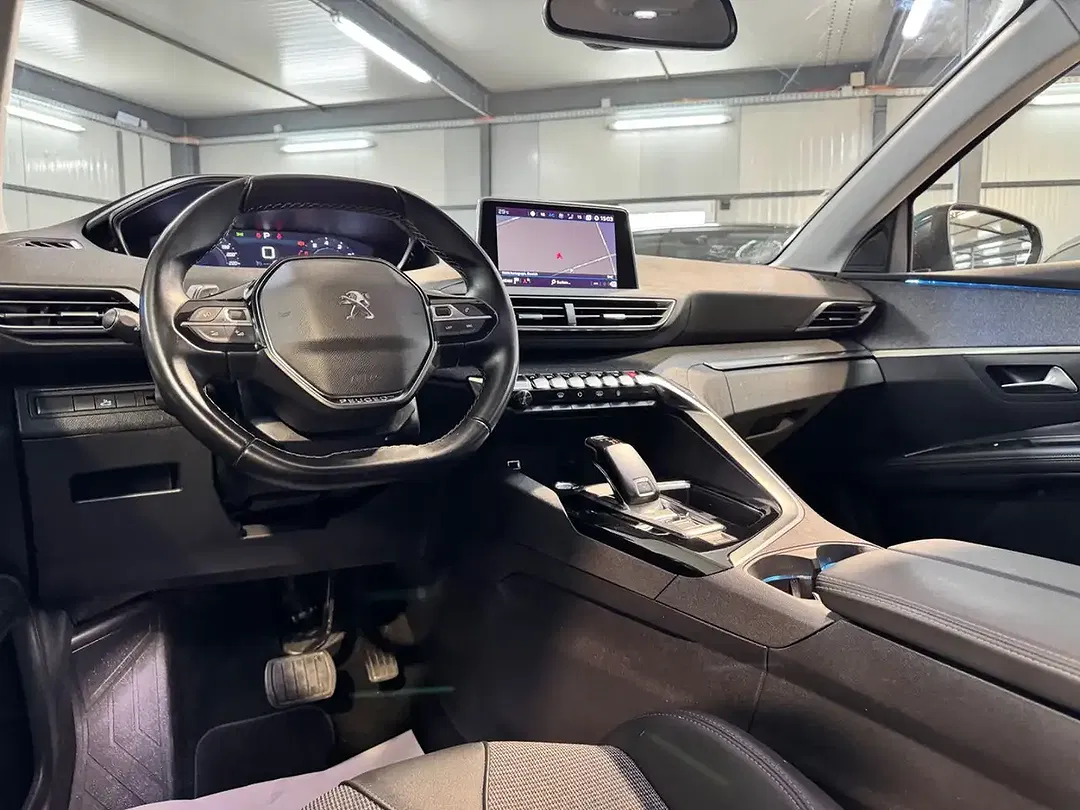 Peugeot 5008 - Thumbnail 11