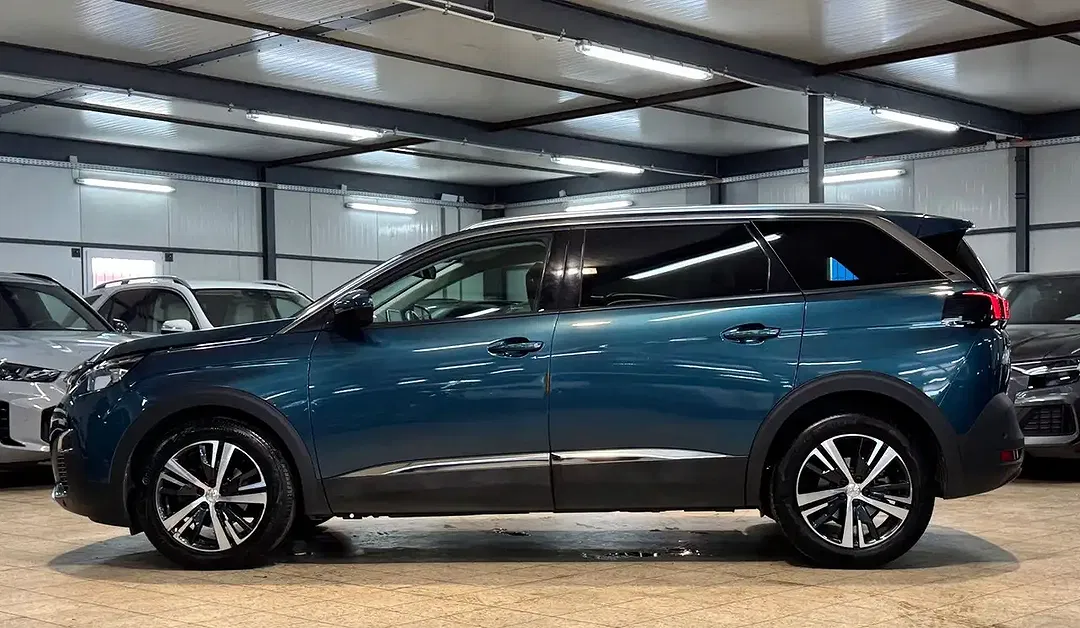 Peugeot 5008 - Thumbnail 4