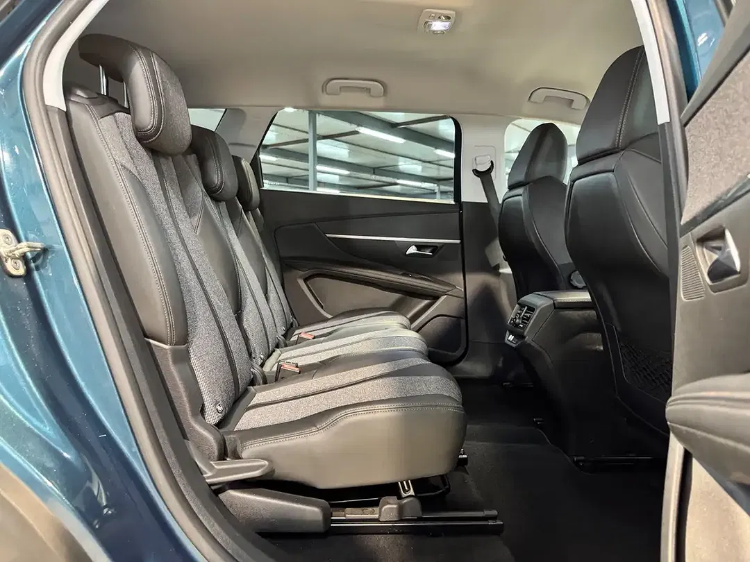 Peugeot 5008 - Thumbnail 7