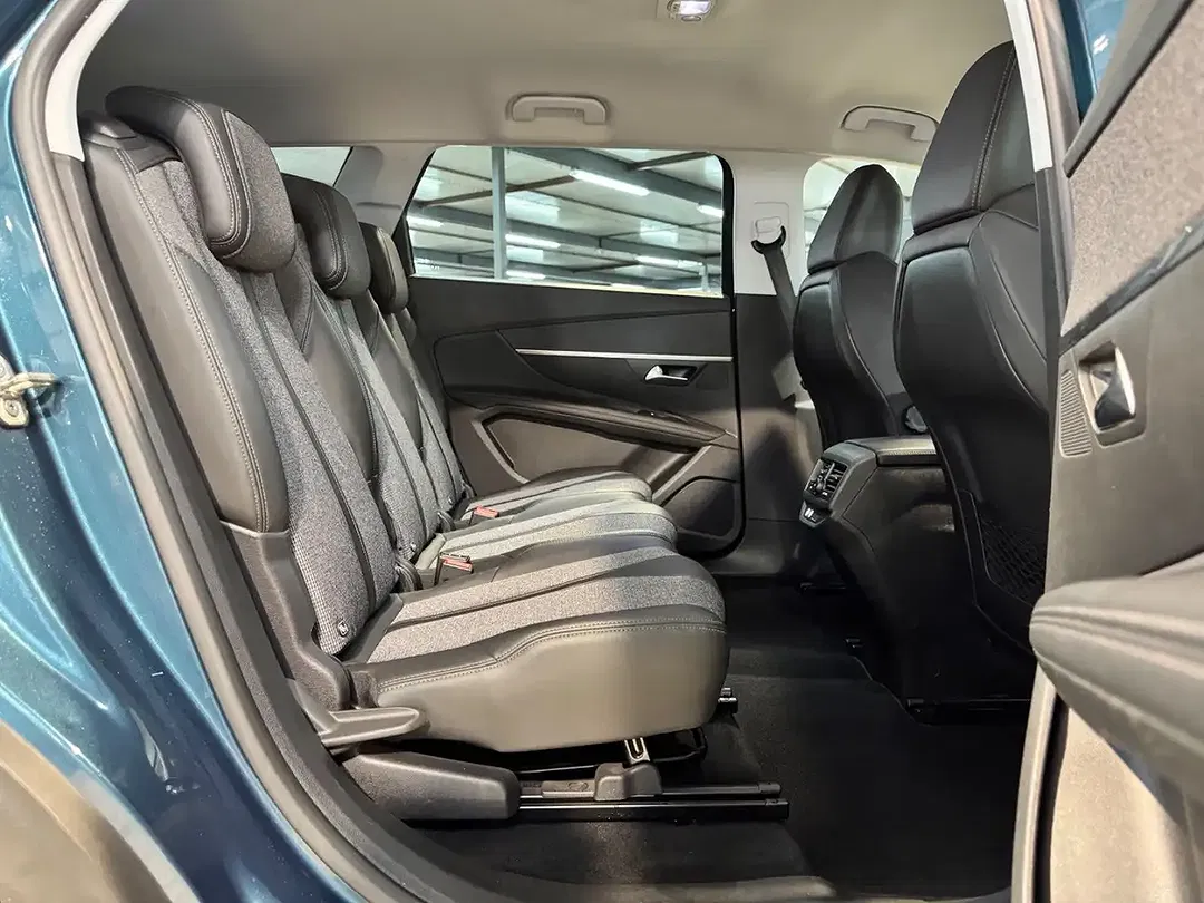 Peugeot 5008 - Thumbnail 8