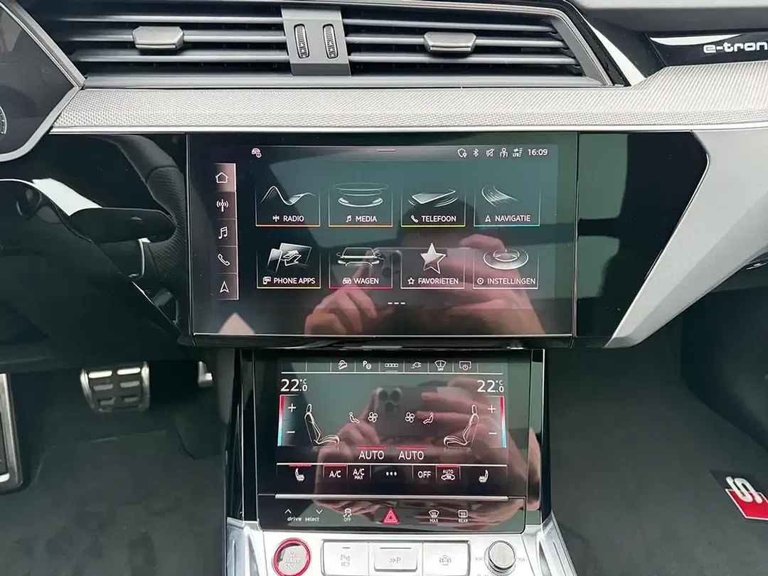 Audi SQ8 e-tron - Thumbnail 13