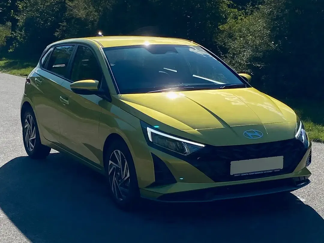Hyundai i20 - Thumbnail 3