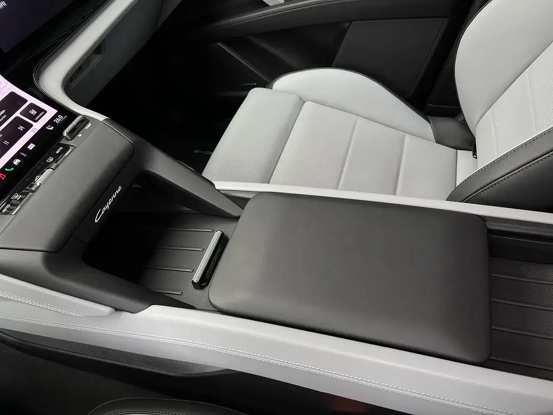 Porsche Cayenne - Thumbnail 14
