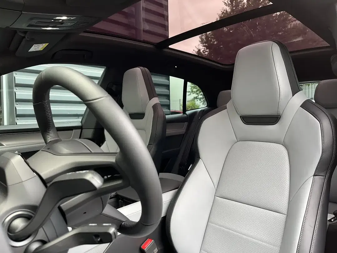 Porsche Cayenne - Thumbnail 5