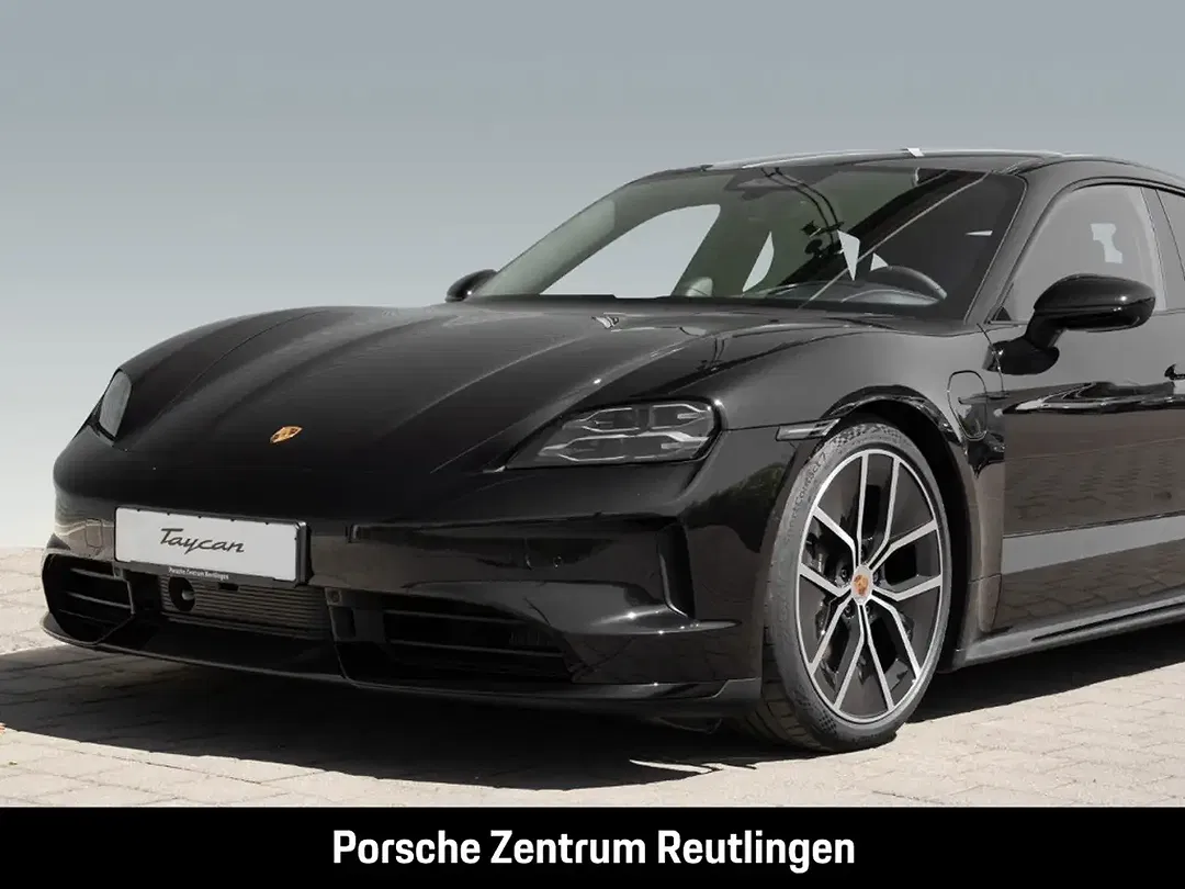 Porsche Taycan - Thumbnail 8