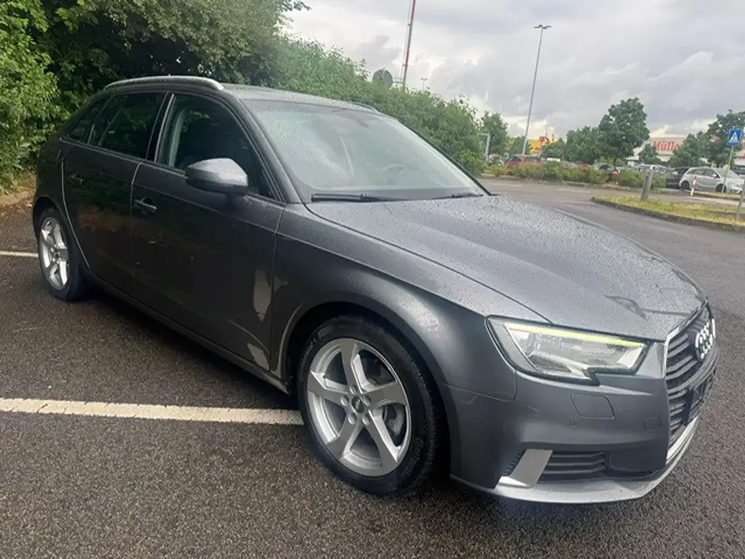 Audi A3 - Thumbnail 2