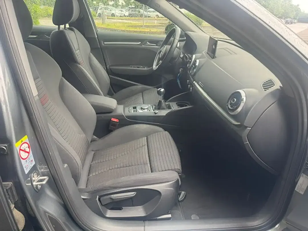 Audi A3 - Thumbnail 4