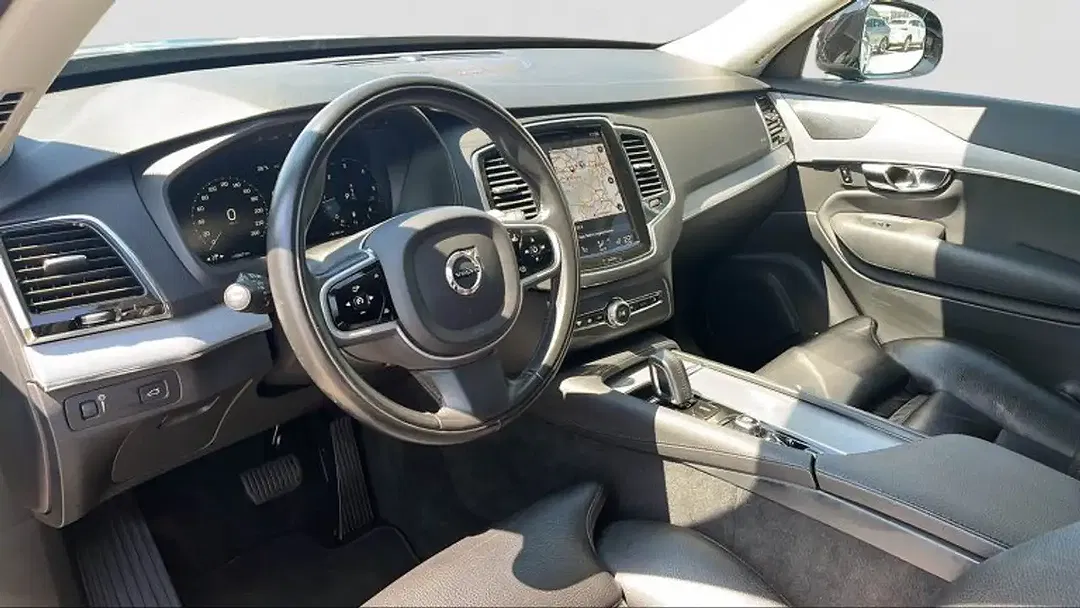 Volvo XC90 - Thumbnail 10