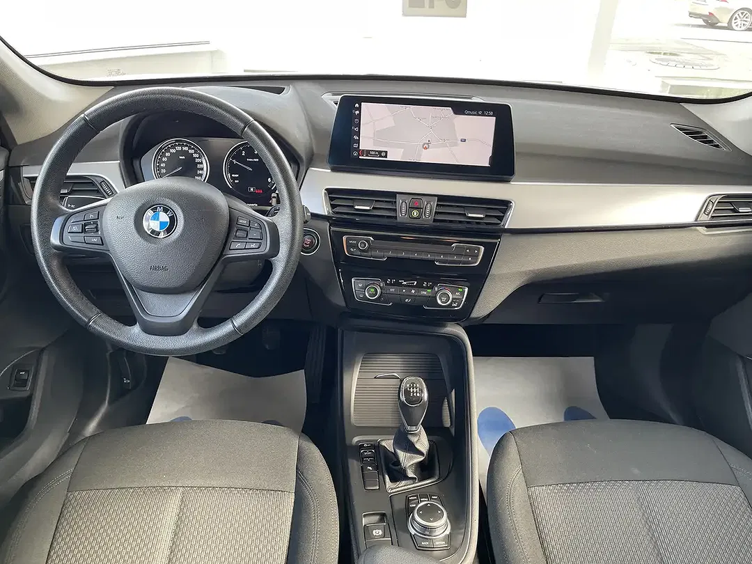 BMW X1 - Thumbnail 10