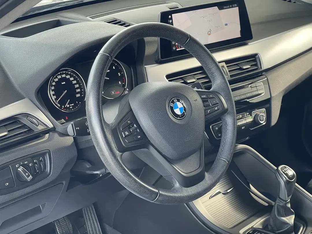 BMW X1 - Thumbnail 13