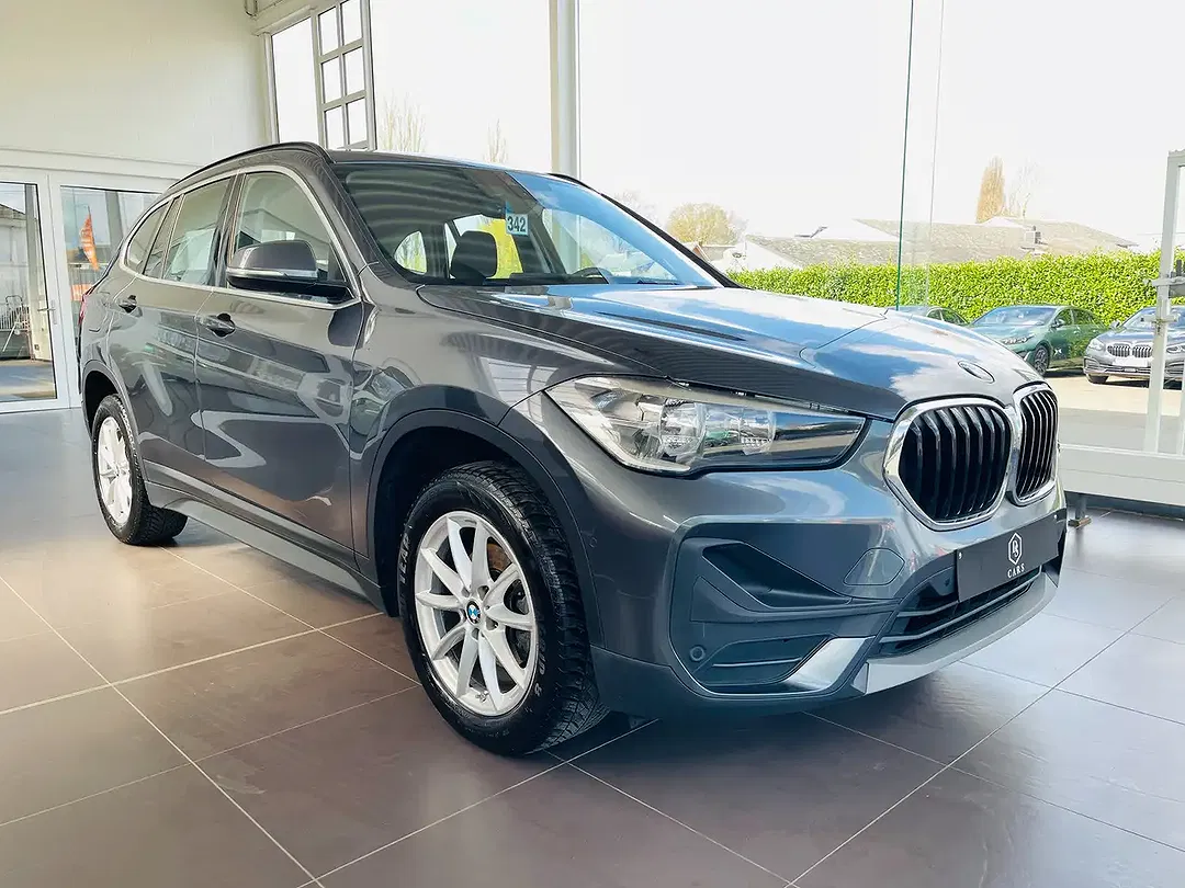 BMW X1 - Thumbnail 3