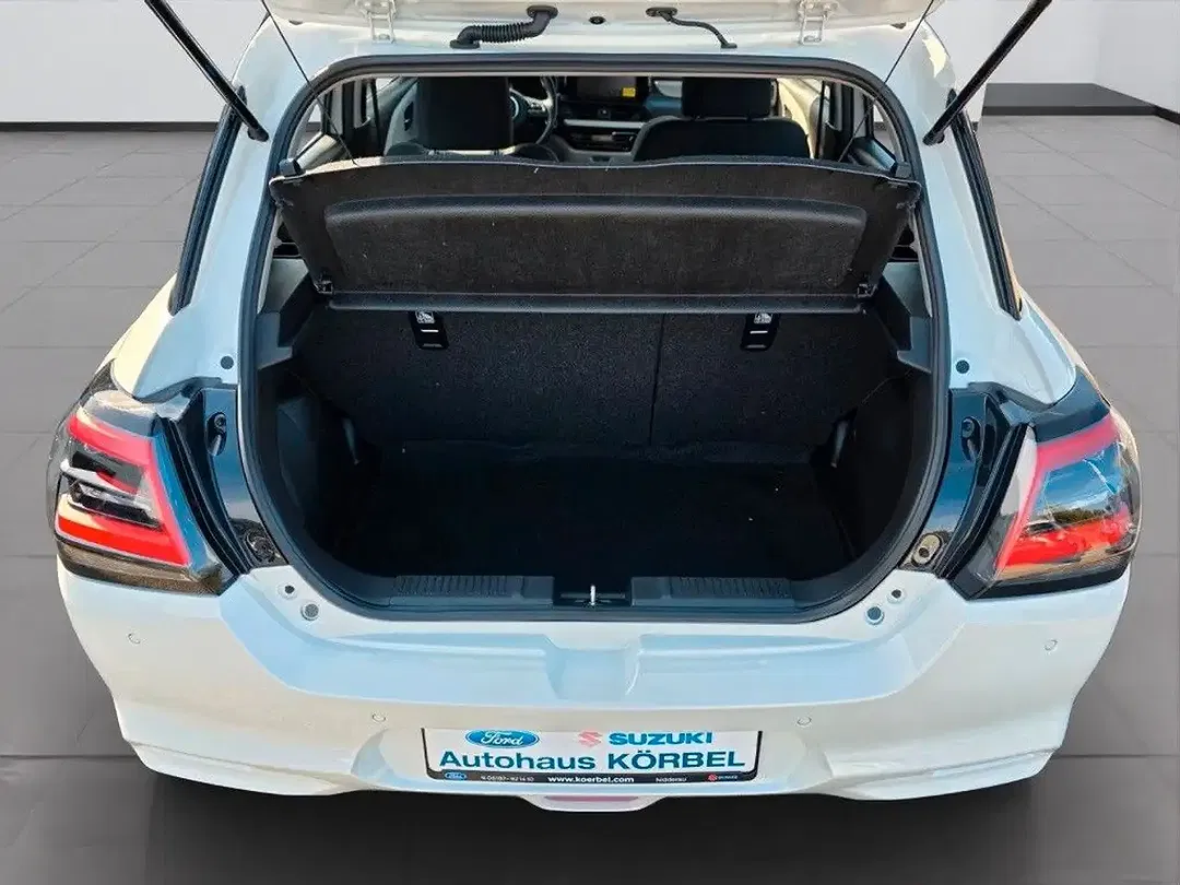 Suzuki Swift - Thumbnail 7