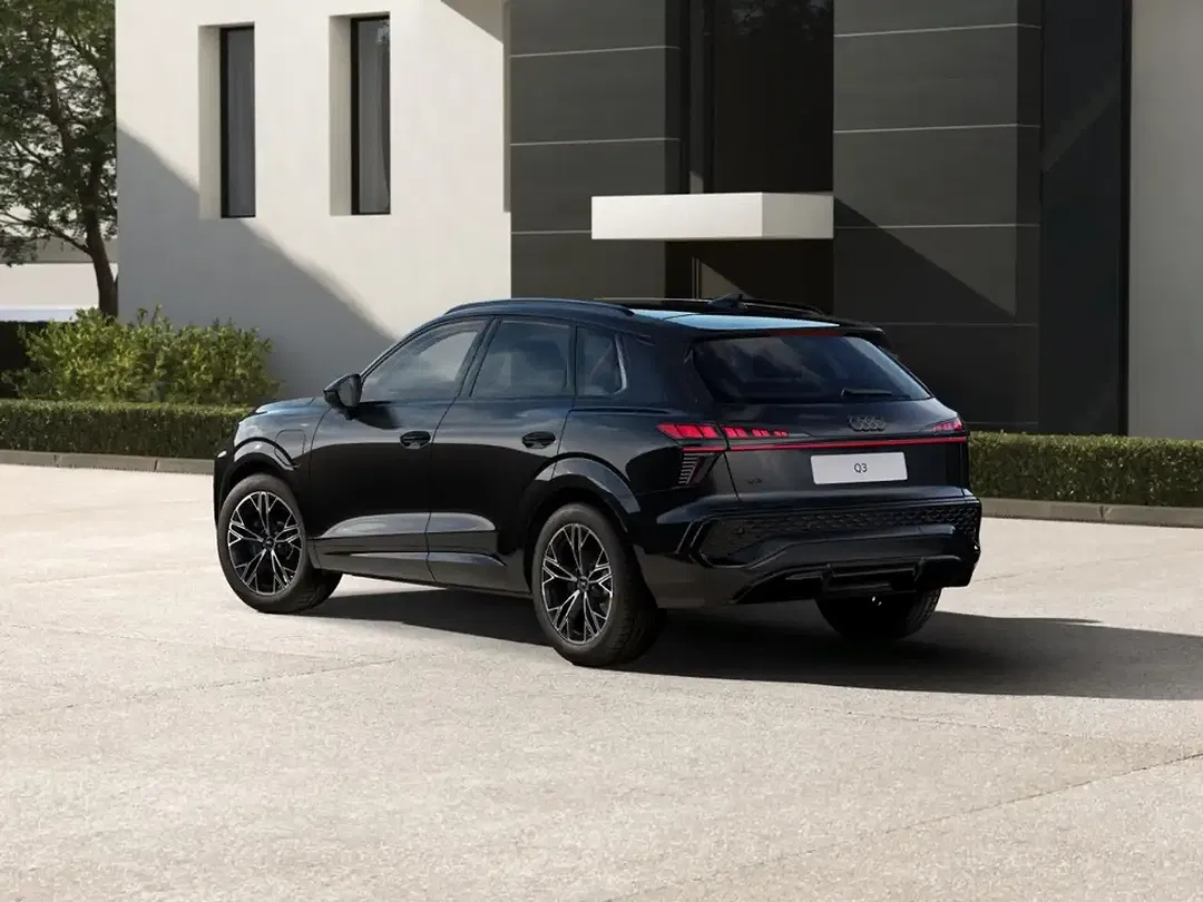 Audi Q3 - Thumbnail 5