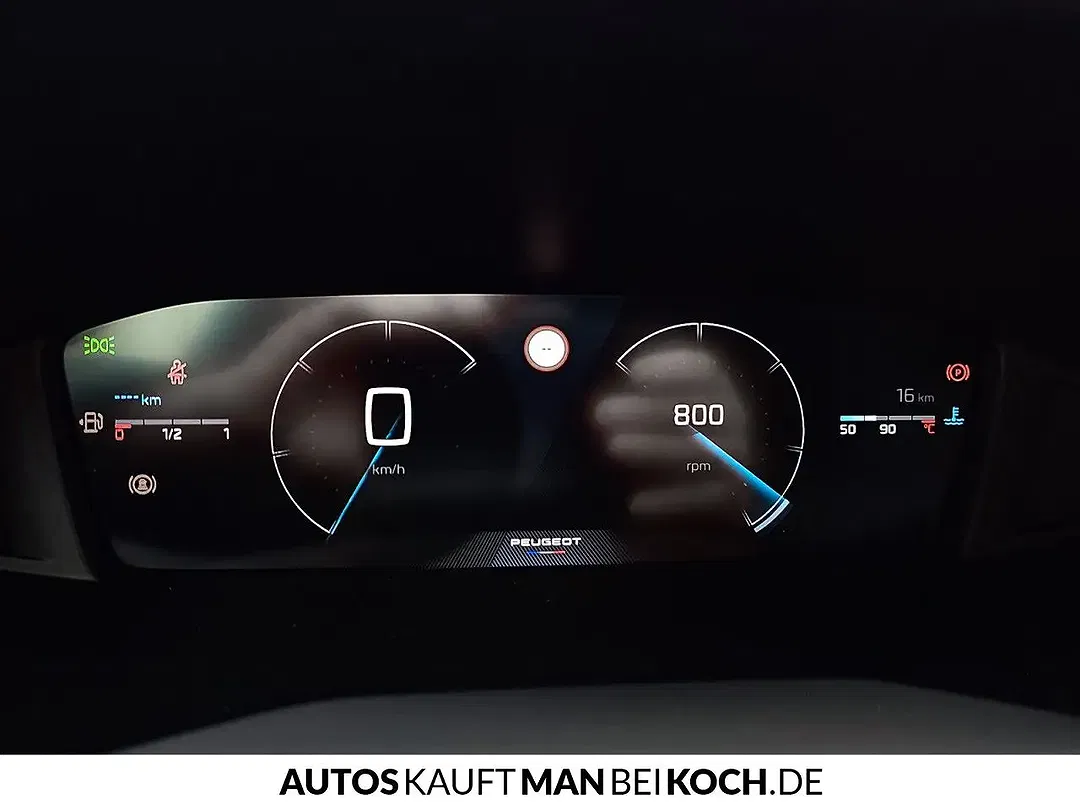 Peugeot 208 - Thumbnail 11