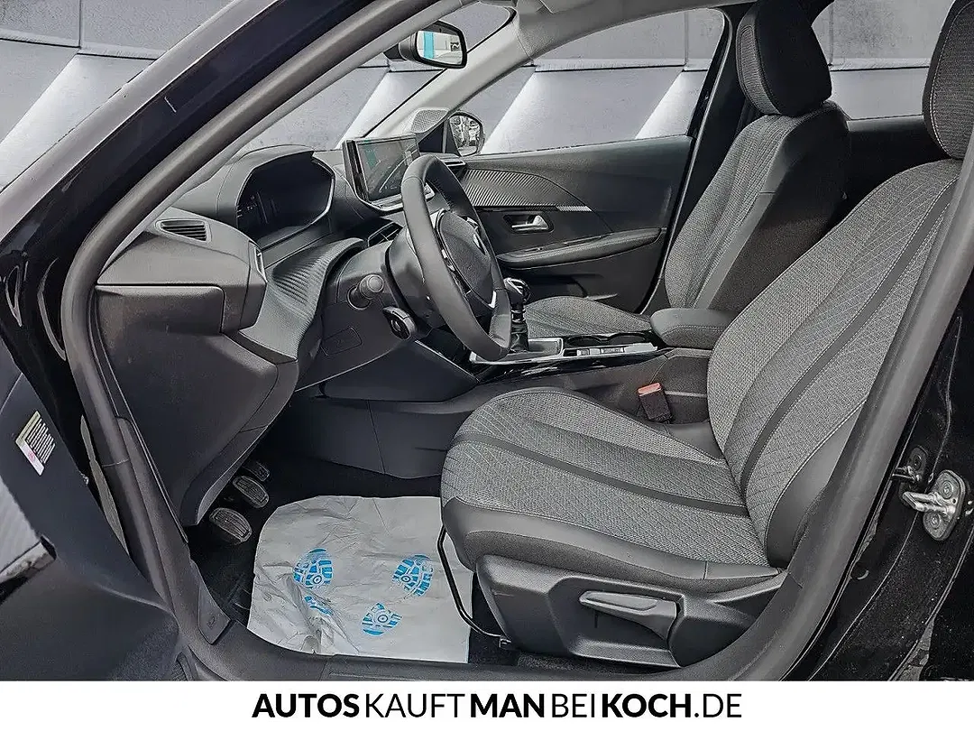 Peugeot 208 - Thumbnail 5