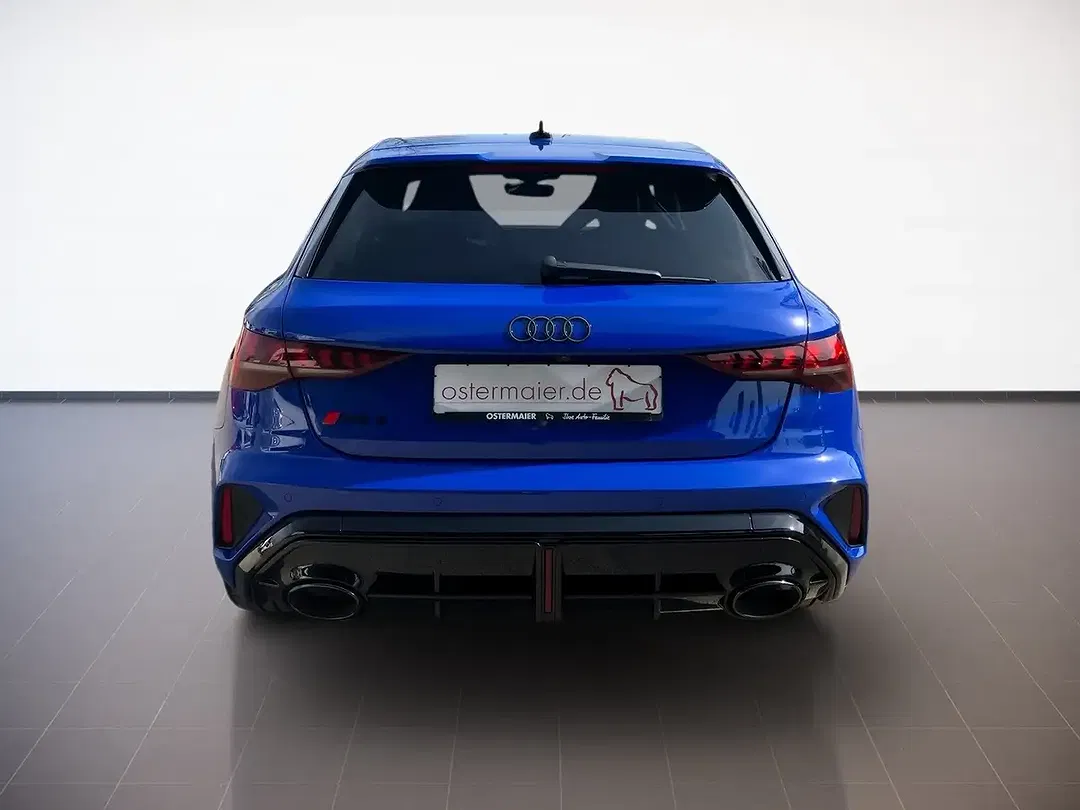 Audi RS3 - Thumbnail 4