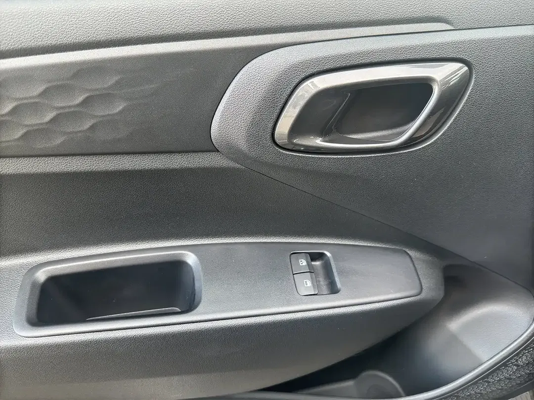 Hyundai i10 - Thumbnail 12