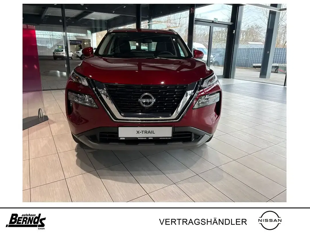 Nissan X-Trail - Thumbnail 2