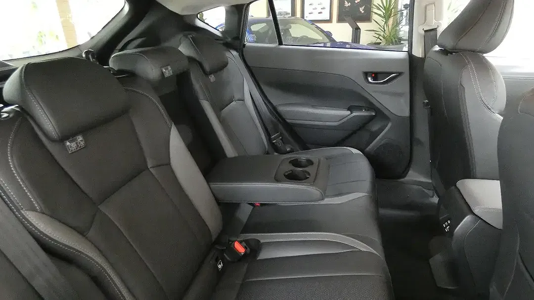 Subaru Crosstrek - Thumbnail 10