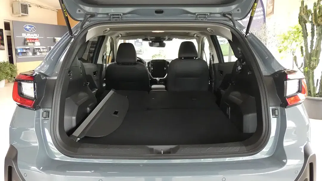 Subaru Crosstrek - Thumbnail 7