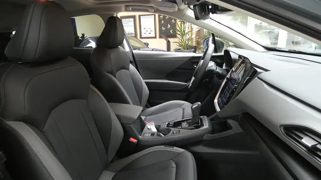 Subaru Crosstrek - Thumbnail 9