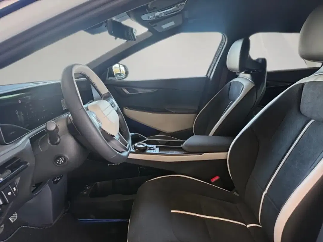 Kia EV6 - Thumbnail 6