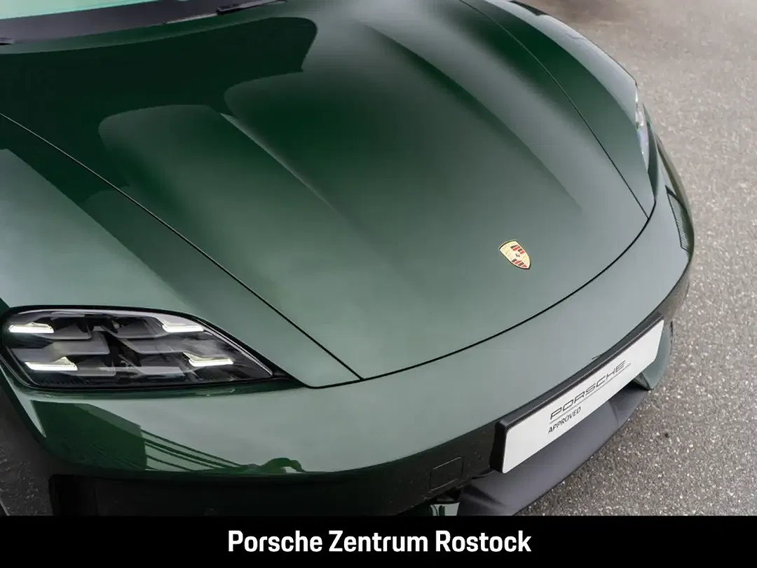 Porsche Taycan - Thumbnail 8