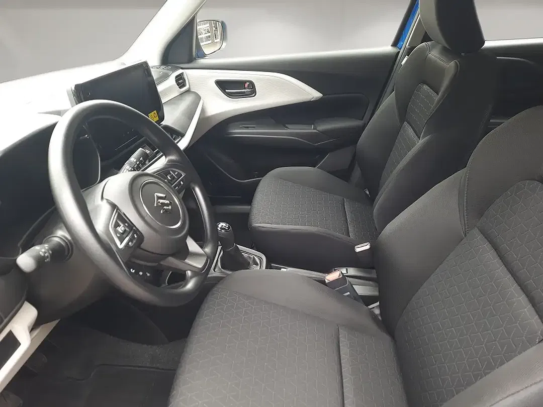 Suzuki Swift - Thumbnail 8