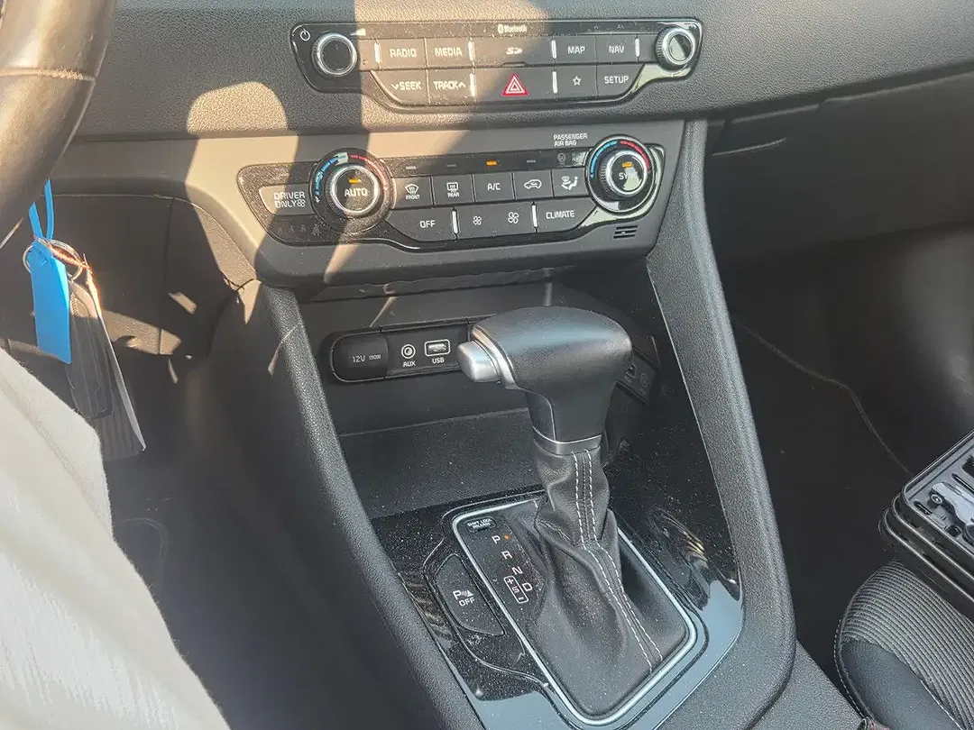 Kia Niro - Thumbnail 12