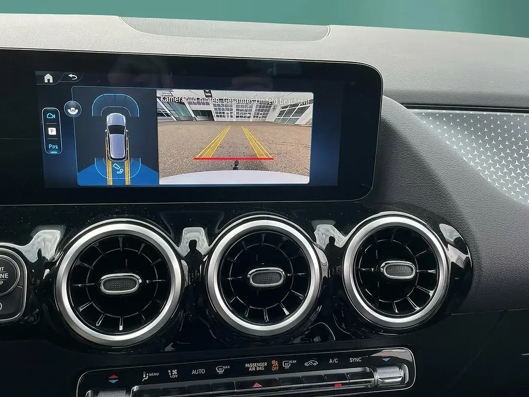 Mercedes-Benz B 200 - Thumbnail 15