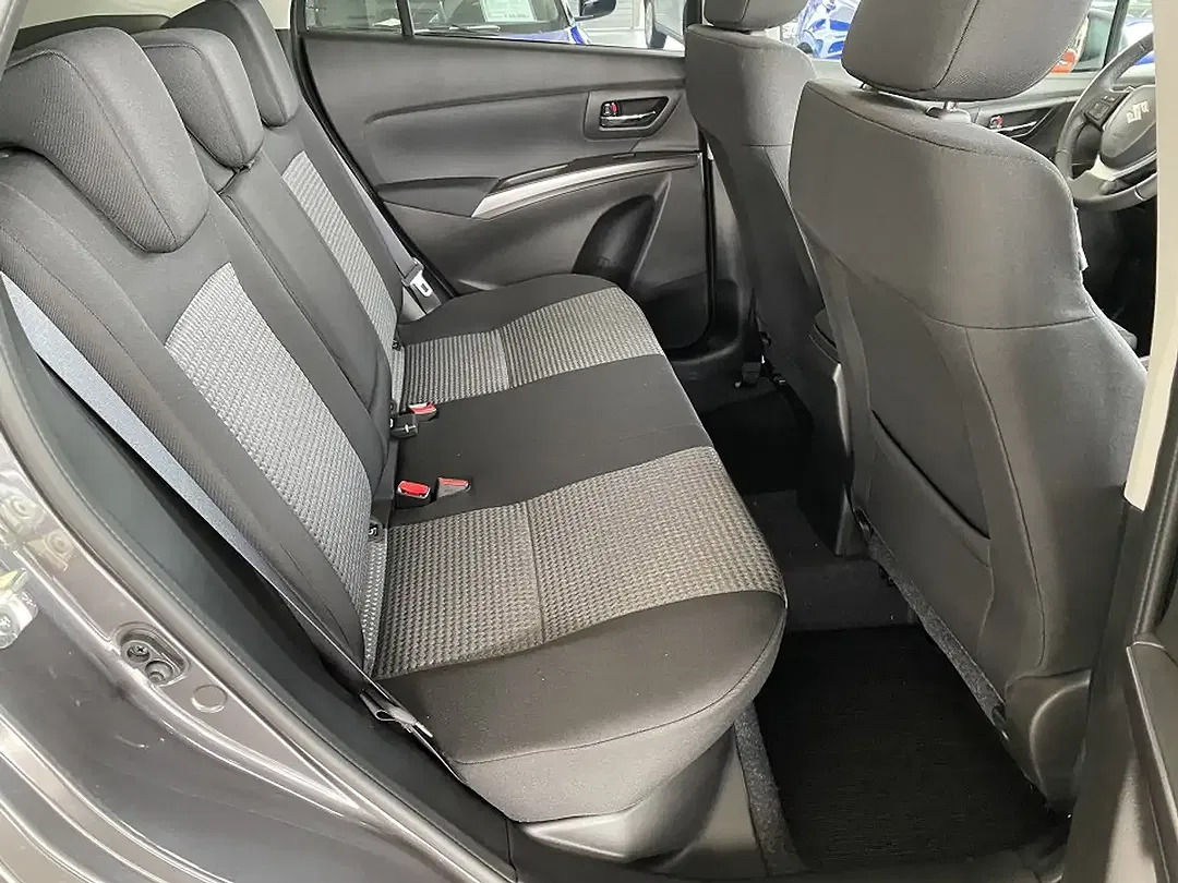 Suzuki S-Cross - Thumbnail 6