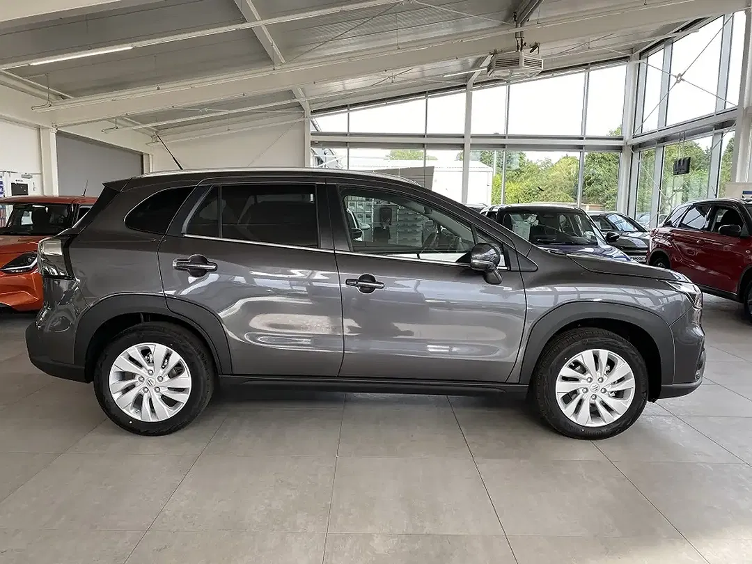 Suzuki S-Cross - Thumbnail 8