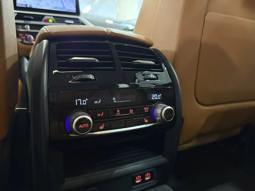 BMW 520 - Thumbnail 20