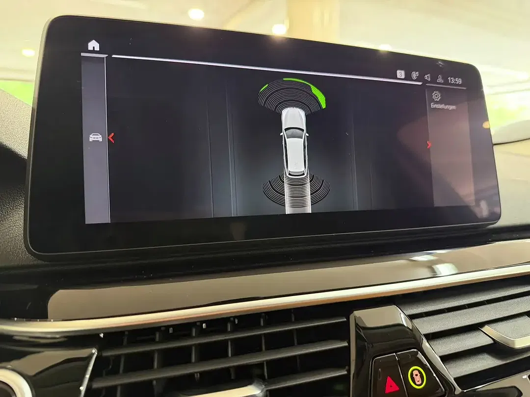 BMW 520 - Thumbnail 25