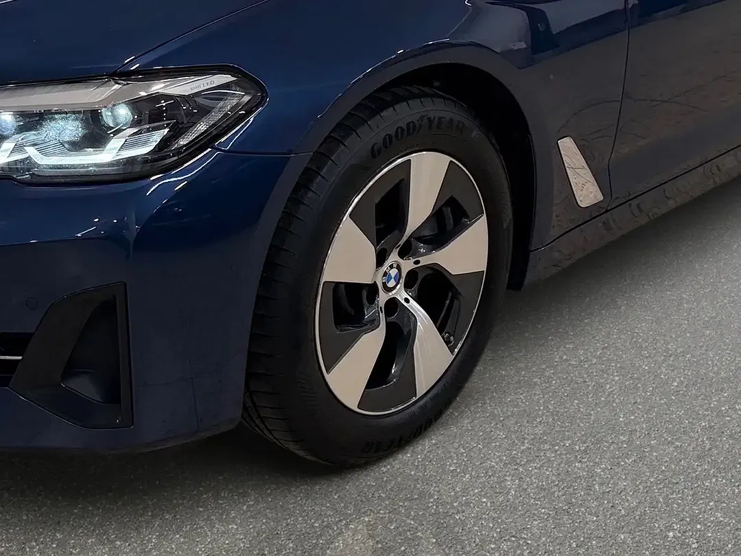 BMW 520 - Thumbnail 9
