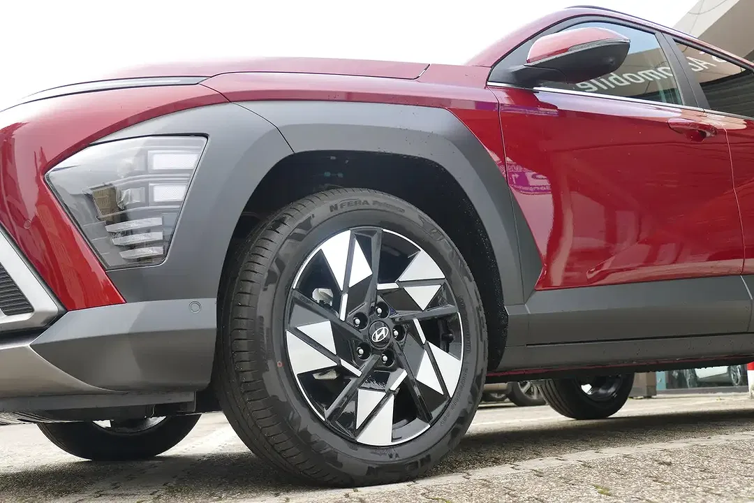 Hyundai KONA - Thumbnail 15