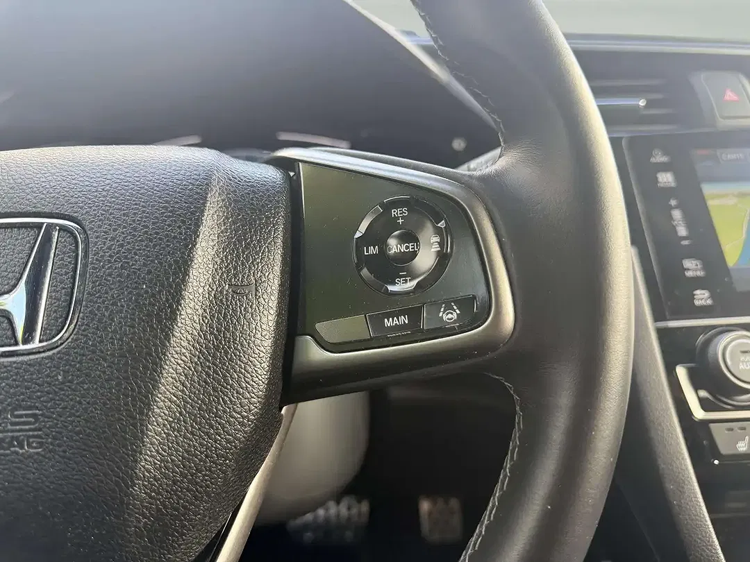 Honda Civic - Thumbnail 16