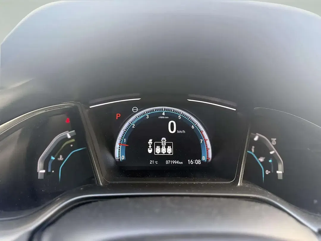 Honda Civic - Thumbnail 22