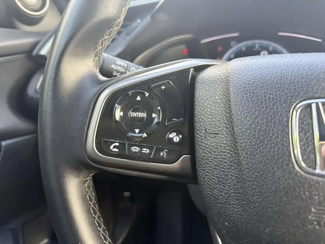 Honda Civic - Thumbnail 25