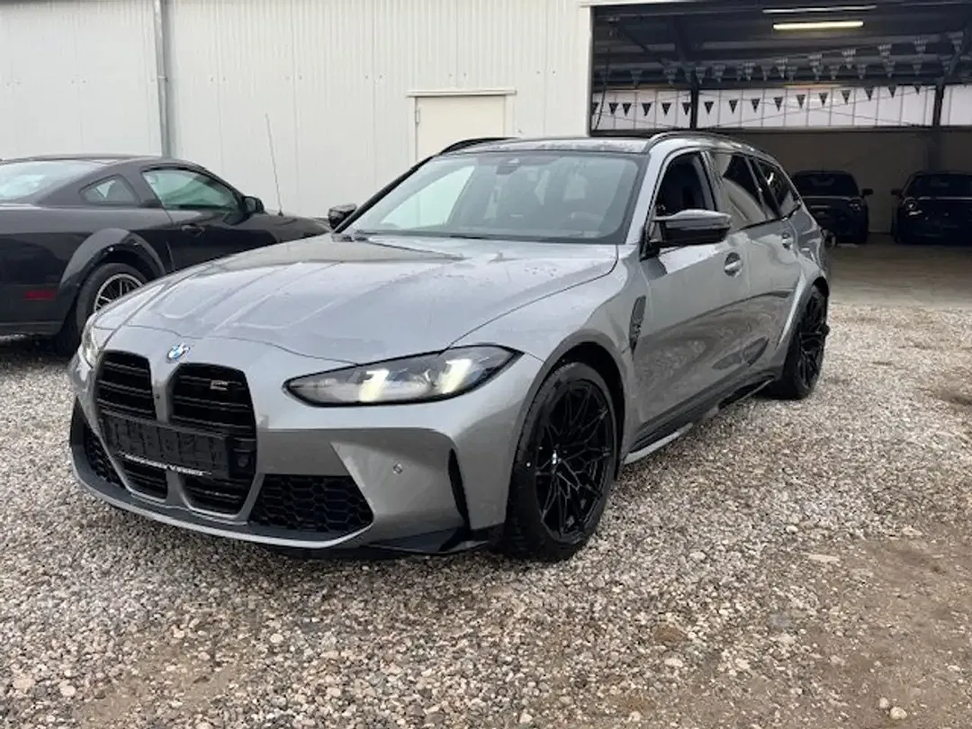 BMW M3 - Thumbnail 3