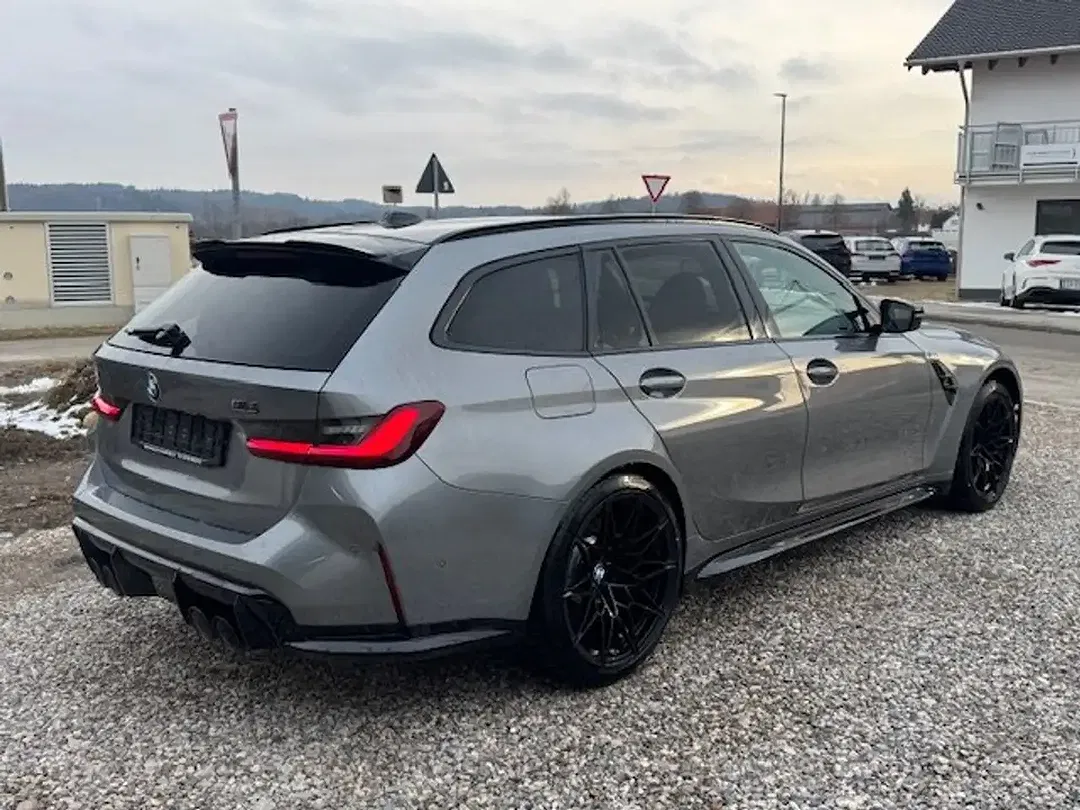 BMW M3 - Thumbnail 4