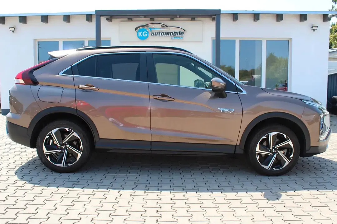 Mitsubishi Eclipse Cross - Thumbnail 5