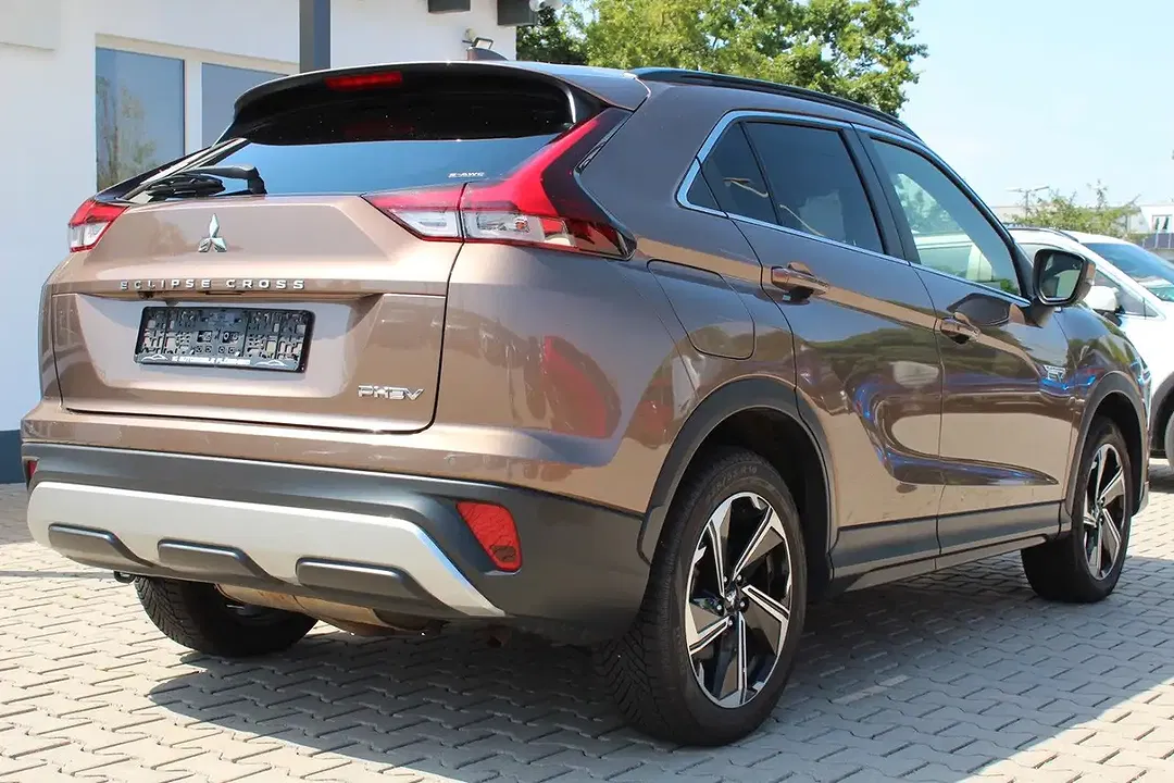 Mitsubishi Eclipse Cross - Thumbnail 6