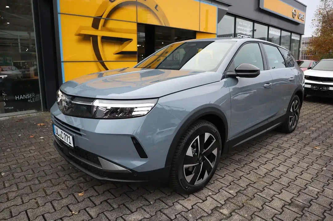 Opel Grandland X - Thumbnail 2