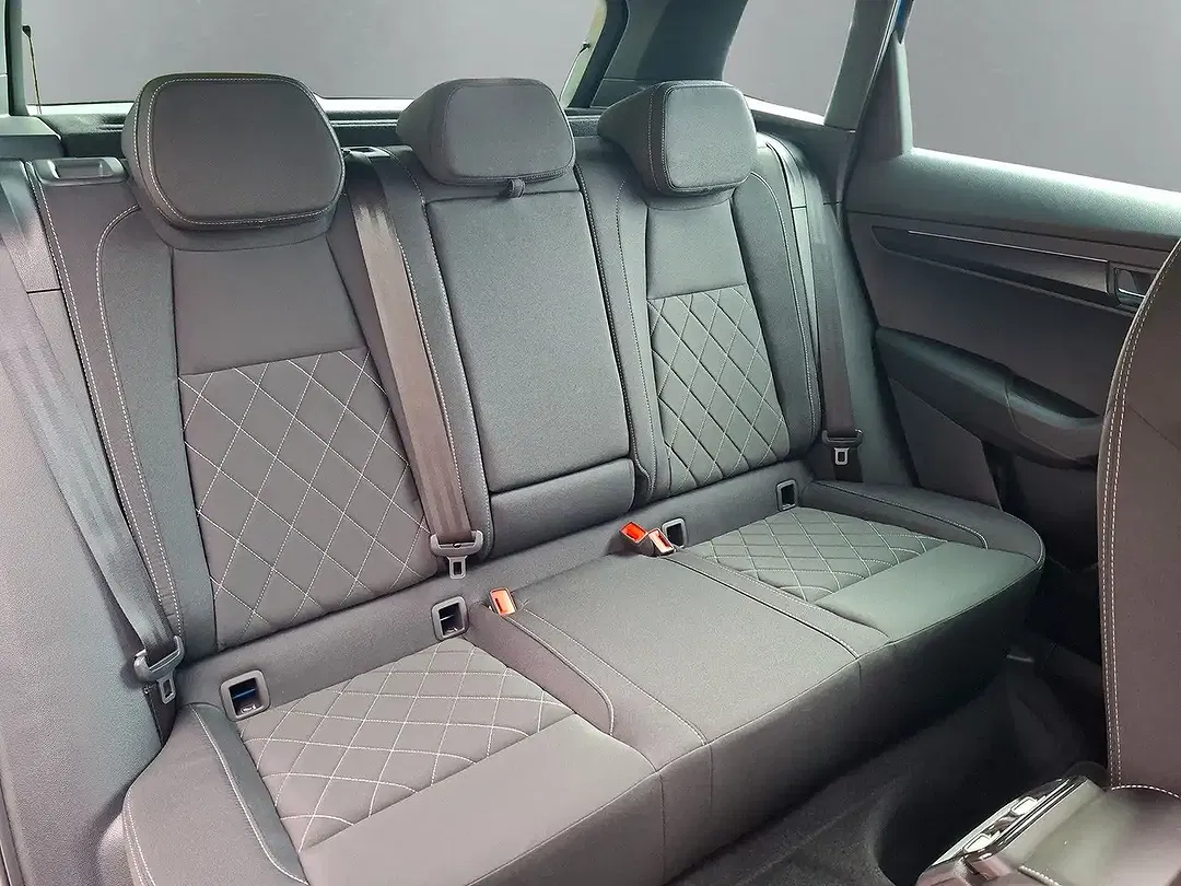 Skoda Karoq - Thumbnail 14