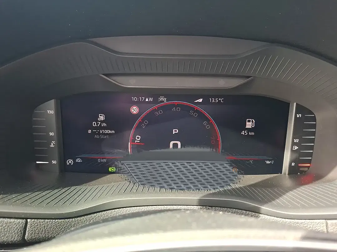 Skoda Karoq - Thumbnail 8